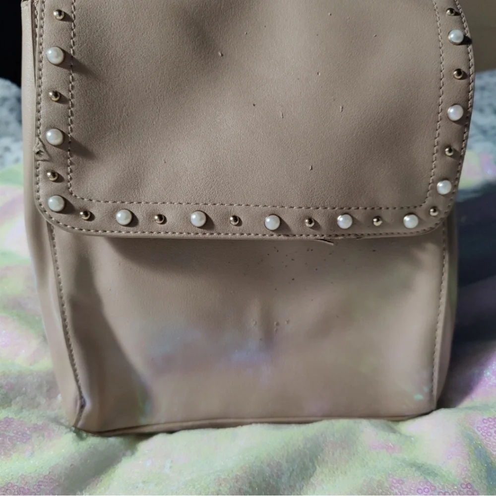 Backpack purse with embellishments - Picture 4 of 6